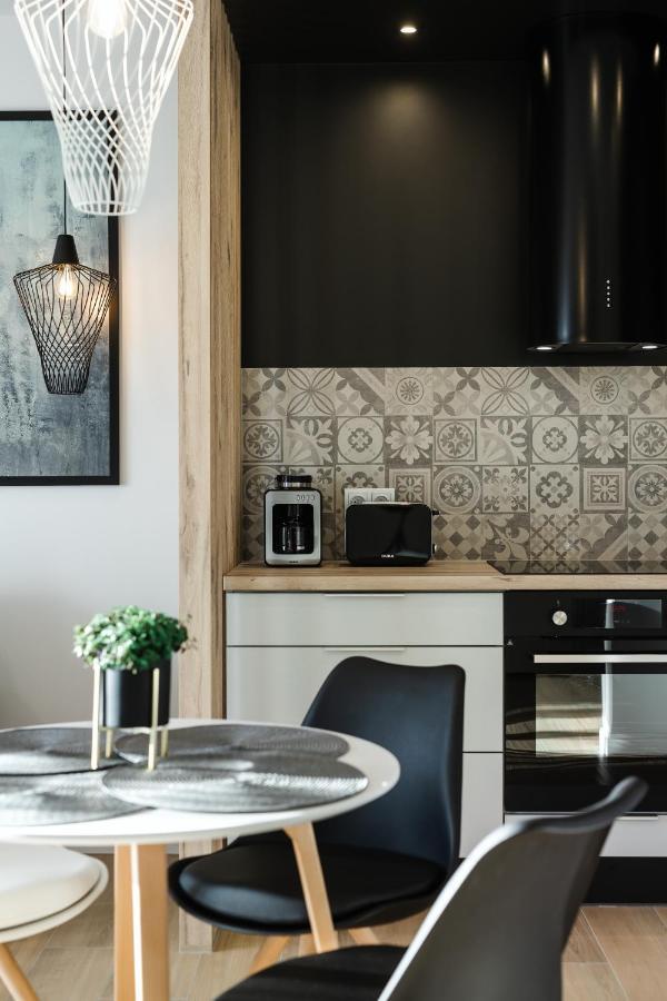 Apartament Sloneczniki Cieplice Appartement Jelenia Góra Buitenkant foto